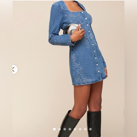 avec les filles denim dress Avec Les Filles Women's Heart Patch Applique Mini Dress - Rinse Wash